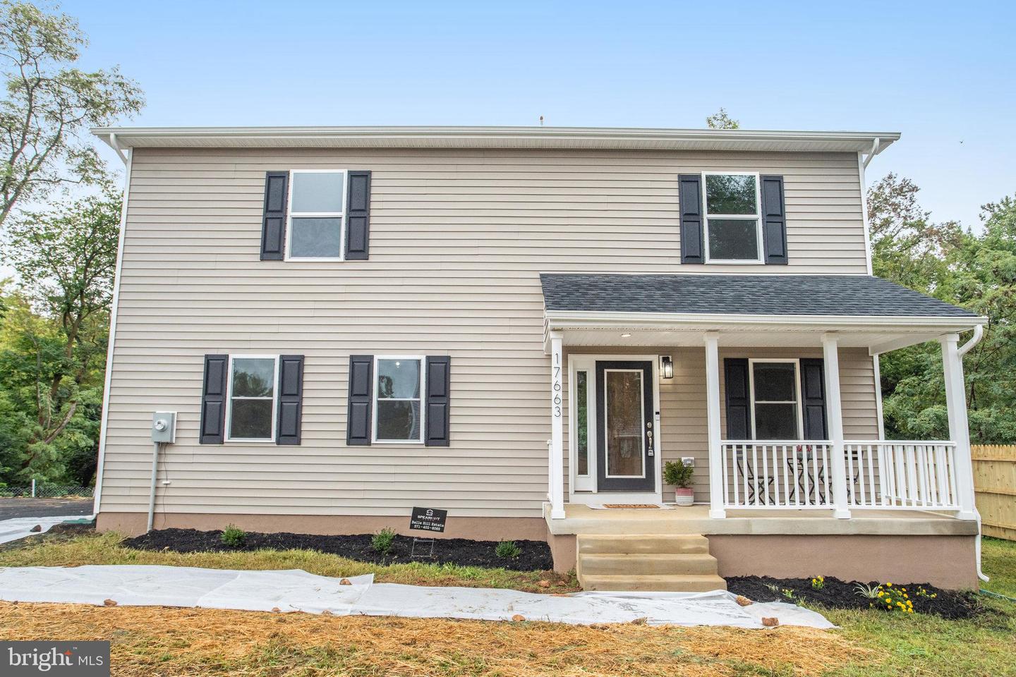 17663 WASHINGTON ST, DUMFRIES, Virginia 22026, 4 Bedrooms Bedrooms, 12 Rooms Rooms,3 BathroomsBathrooms,Residential,For sale,17663 WASHINGTON ST,VAPW2080146 MLS # VAPW2080146