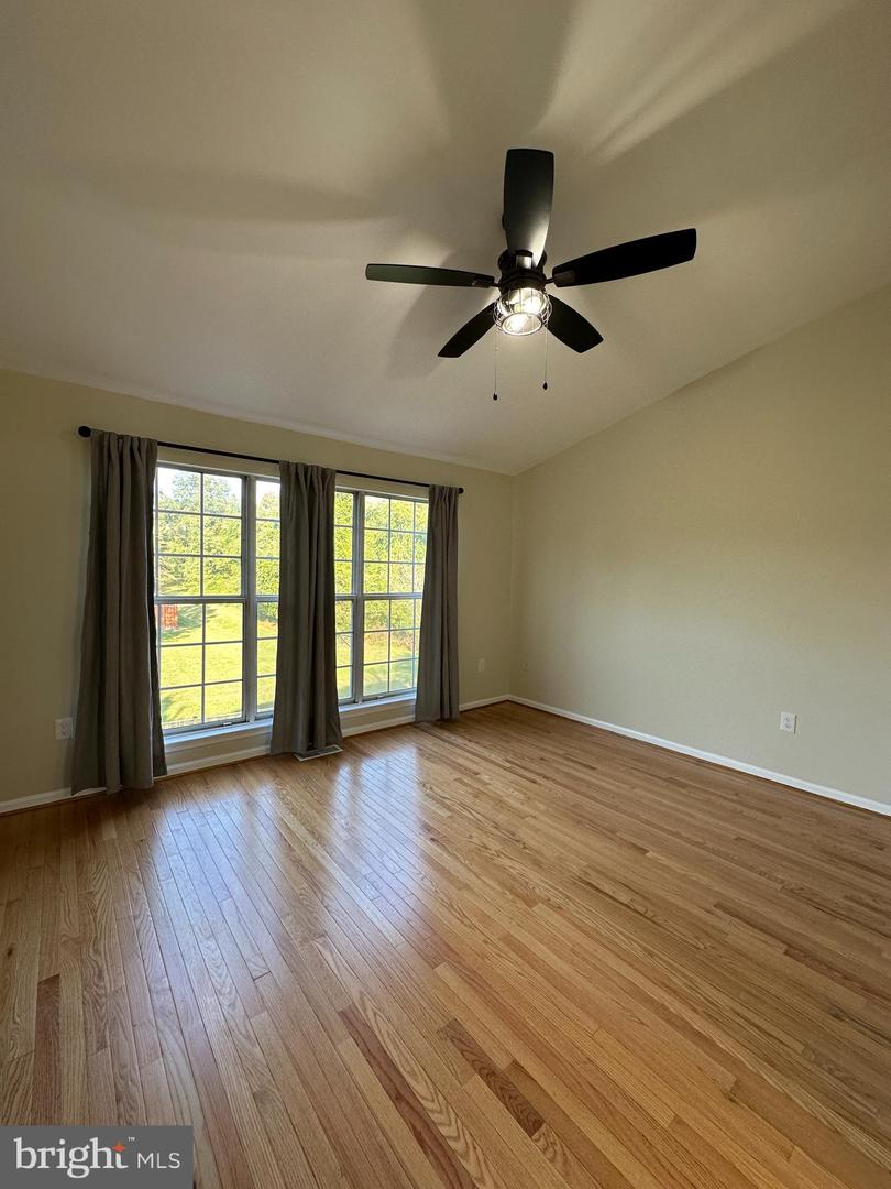 7189 FAIRFIELD CT, ALEXANDRIA, Virginia 22306, 2 Bedrooms Bedrooms, ,3 BathroomsBathrooms,Residential,For sale,7189 FAIRFIELD CT,VAFX2203300 MLS # VAFX2203300