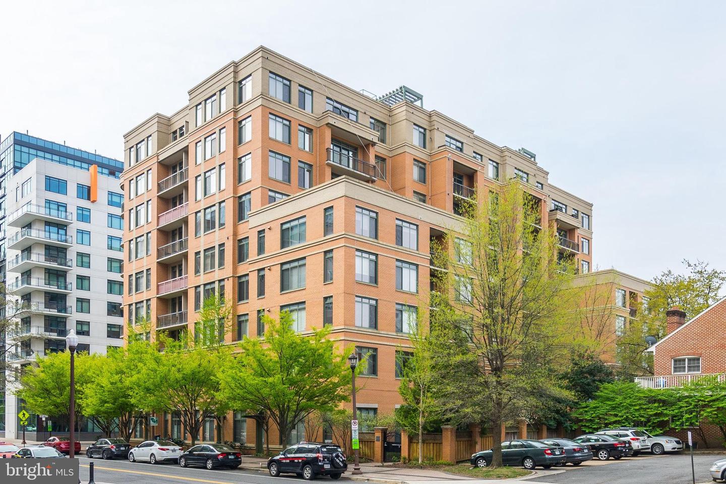 3625 10TH ST N #208, ARLINGTON, Virginia 22201, 3 Bedrooms Bedrooms, 7 Rooms Rooms,2 BathroomsBathrooms,Residential,For sale,3625 10TH ST N #208,VAAR2049104 MLS # VAAR2049104