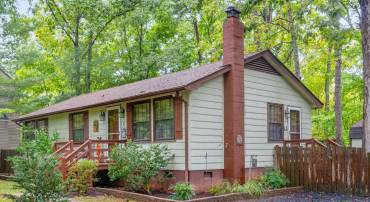 6 ROCKWOOD LN, PALMYRA, Virginia 22963, 3 Bedrooms Bedrooms, ,1 BathroomBathrooms,Residential,For sale,6 ROCKWOOD LN,656950 MLS # 656950