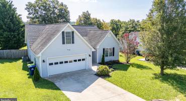 125 RUSSELL SPRINGS DR, LYNCHBURG, Virginia 24502, 4 Bedrooms Bedrooms, ,2 BathroomsBathrooms,Residential,For sale,125 RUSSELL SPRINGS DR,VACP2000044 MLS # VACP2000044