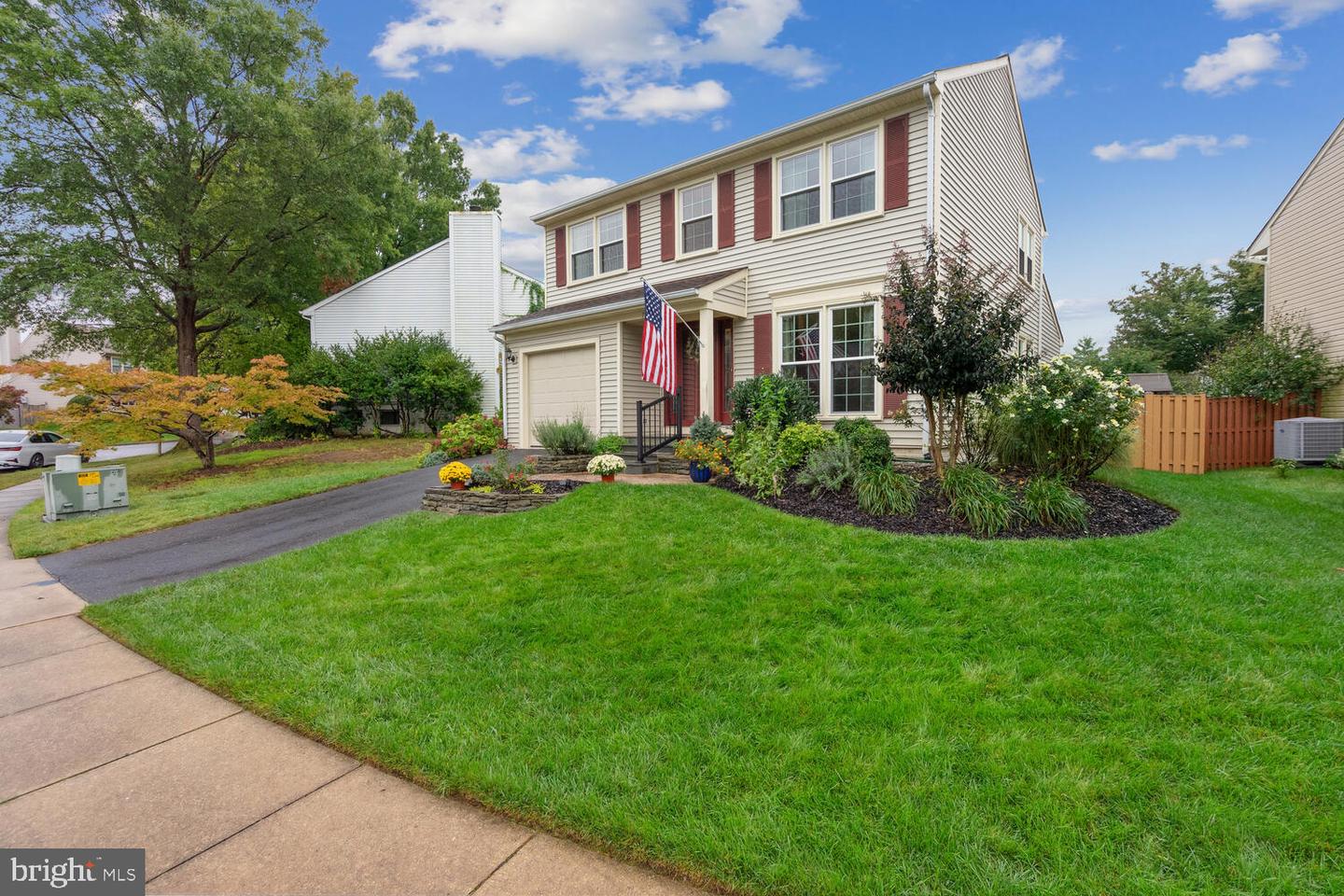 7822 BOLD LION LN, ALEXANDRIA, Virginia 22315, 3 Bedrooms Bedrooms, ,3 BathroomsBathrooms,Residential,For sale,7822 BOLD LION LN,VAFX2171686 MLS # VAFX2171686