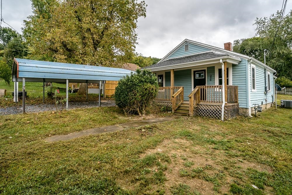 230 E 39TH ST, BUENA VISTA, Virginia 24416, 2 Bedrooms Bedrooms, ,1 BathroomBathrooms,Residential,230 E 39TH ST,657234 MLS # 657234