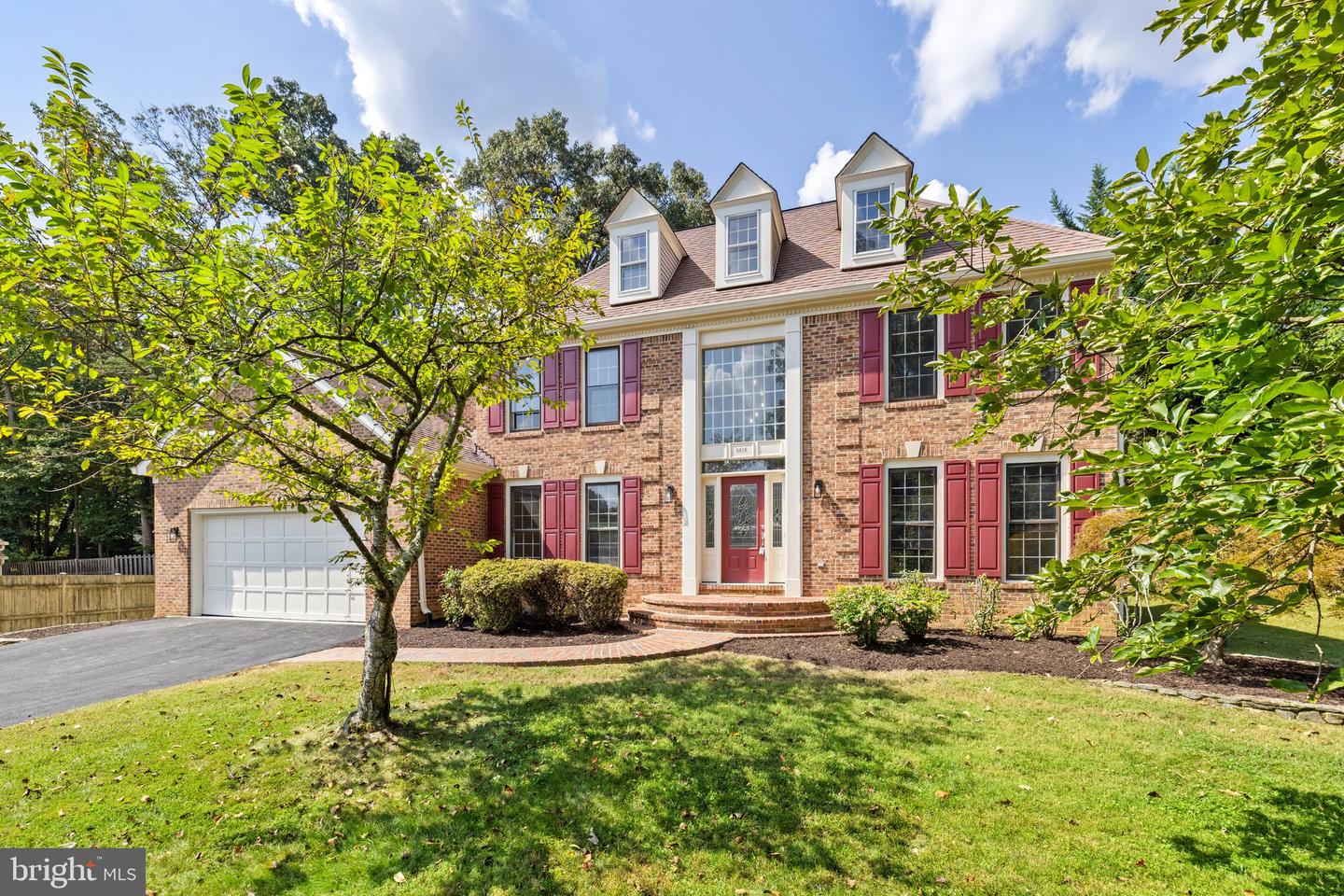 9610 JENNY LN, FAIRFAX, Virginia 22032, 5 Bedrooms Bedrooms, ,3 BathroomsBathrooms,Residential,For sale,9610 JENNY LN,VAFX2196832 MLS # VAFX2196832