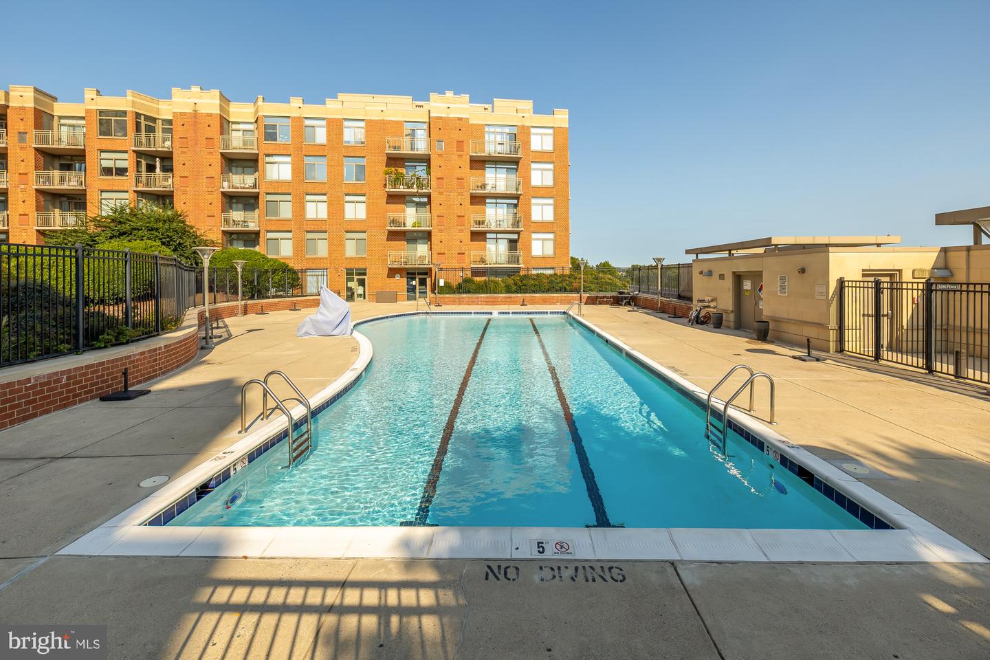 3600 S GLEBE RD #415W, ARLINGTON, Virginia 22202, 1 Bedroom Bedrooms, ,1 BathroomBathrooms,Residential,For sale,3600 S GLEBE RD #415W,VAAR2047700 MLS # VAAR2047700