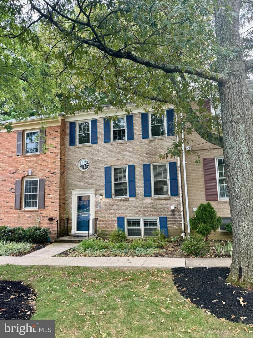 9303 MILLBRANCH PL, FAIRFAX, Virginia 22031, 4 Bedrooms Bedrooms, 8 Rooms Rooms,3 BathroomsBathrooms,Residential,For sale,9303 MILLBRANCH PL,VAFX2199068 MLS # VAFX2199068