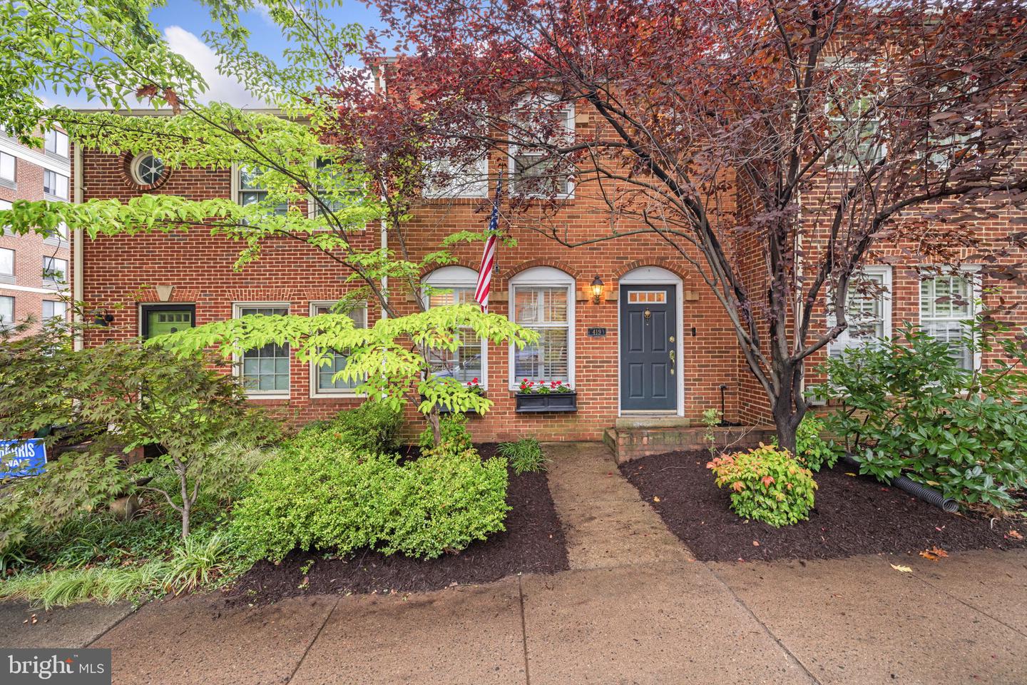 419 S COLUMBUS ST, ALEXANDRIA, Virginia 22314, 2 Bedrooms Bedrooms, ,2 BathroomsBathrooms,Residential,For sale,419 S COLUMBUS ST,VAAX2037556 MLS # VAAX2037556