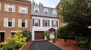 204 JAMES THURBER CT, FALLS CHURCH, Virginia 22046, 3 Bedrooms Bedrooms, ,2 BathroomsBathrooms,Residential,For sale,204 JAMES THURBER CT,VAFA2002514 MLS # VAFA2002514