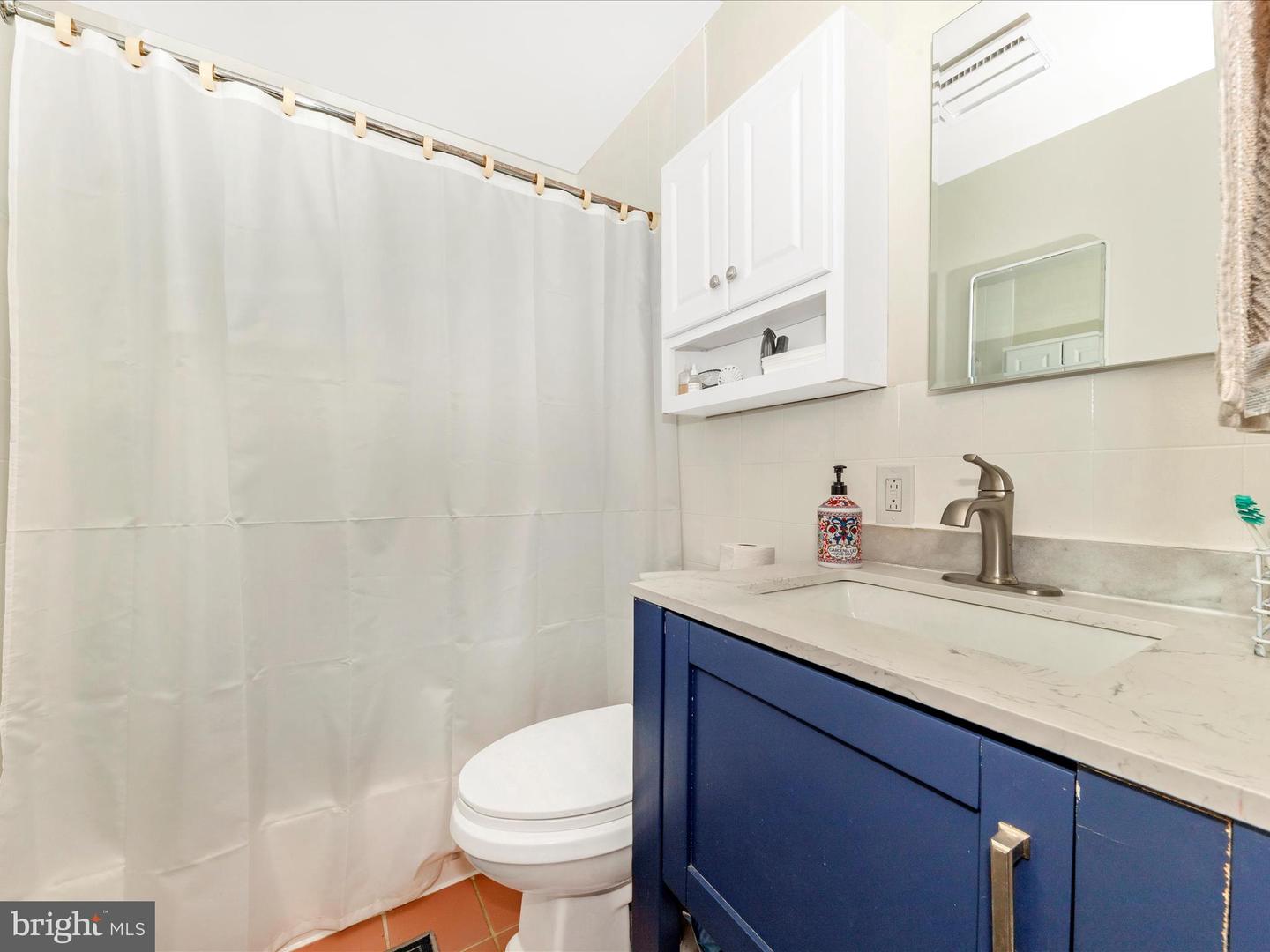 4111 LAWRENCE ST, ALEXANDRIA, Virginia 22309, 4 Bedrooms Bedrooms, ,1 BathroomBathrooms,Residential,For sale,4111 LAWRENCE ST,VAFX2202352 MLS # VAFX2202352