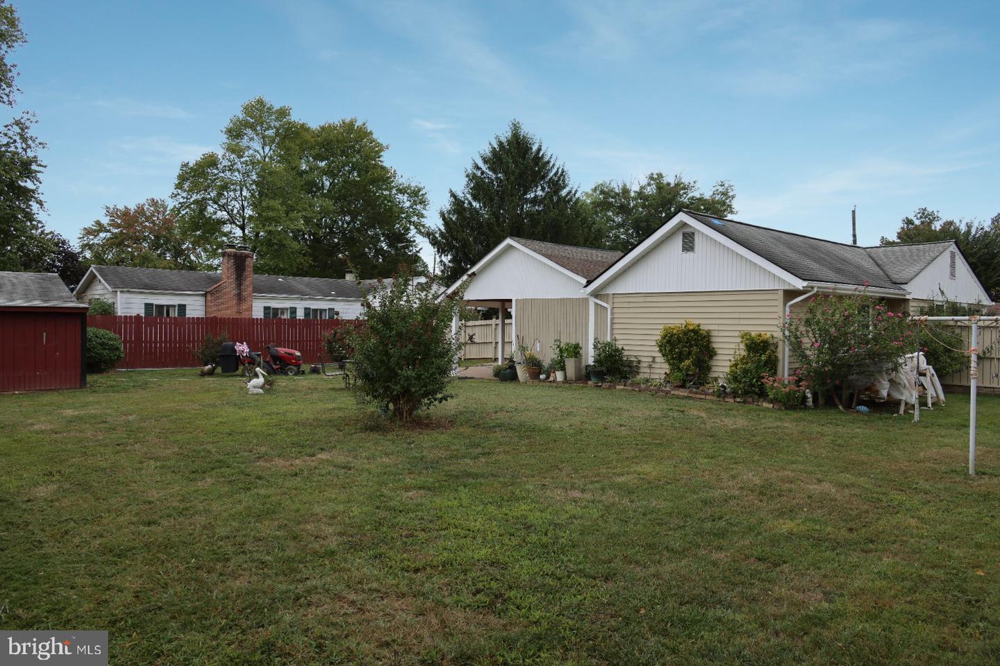 4111 LAWRENCE ST, ALEXANDRIA, Virginia 22309, 4 Bedrooms Bedrooms, ,1 BathroomBathrooms,Residential,For sale,4111 LAWRENCE ST,VAFX2202352 MLS # VAFX2202352