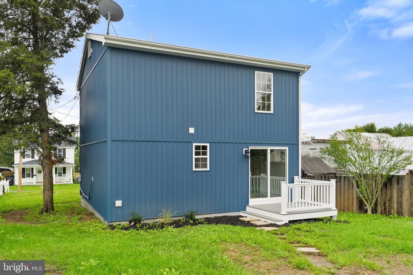 558 BRANCH ST, STRASBURG, Virginia 22657, 3 Bedrooms Bedrooms, 6 Rooms Rooms,1 BathroomBathrooms,Residential,For sale,558 BRANCH ST,VASH2009656 MLS # VASH2009656