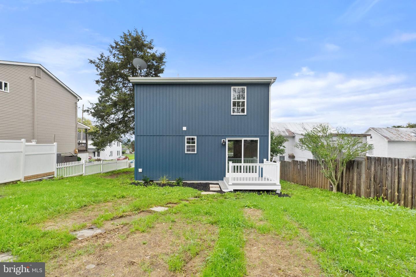 558 BRANCH ST, STRASBURG, Virginia 22657, 3 Bedrooms Bedrooms, 6 Rooms Rooms,1 BathroomBathrooms,Residential,For sale,558 BRANCH ST,VASH2009656 MLS # VASH2009656