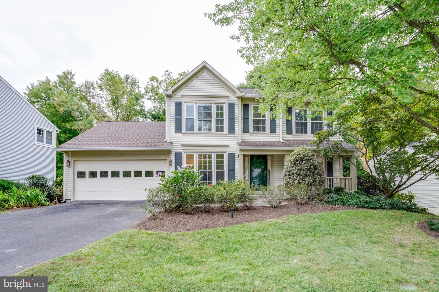 13917 STONEFIELD DR, CLIFTON, Virginia 20124, 5 Bedrooms Bedrooms, ,3 BathroomsBathrooms,Residential,For sale,13917 STONEFIELD DR,VAFX2202628 MLS # VAFX2202628