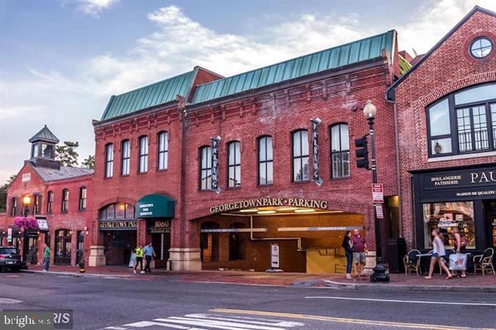 1080 WISCONSIN AVE NW #103/104, WASHINGTON, District Of Columbia 20007, 2 Bedrooms Bedrooms, ,3 BathroomsBathrooms,Residential,For sale,1080 WISCONSIN AVE NW #103/104,DCDC2160420 MLS # DCDC2160420