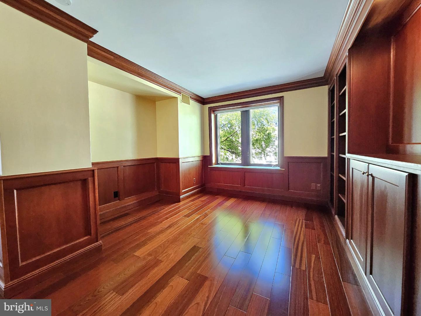 1080 WISCONSIN AVE NW #103/104, WASHINGTON, District Of Columbia 20007, 2 Bedrooms Bedrooms, ,3 BathroomsBathrooms,Residential,For sale,1080 WISCONSIN AVE NW #103/104,DCDC2160420 MLS # DCDC2160420