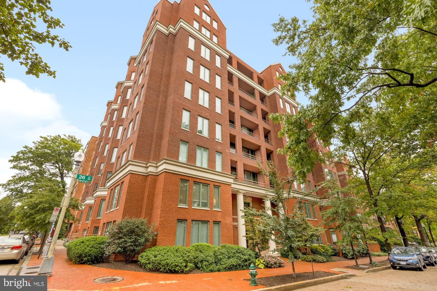 955 26TH ST NW #412, WASHINGTON, District Of Columbia 20037, 2 Bedrooms Bedrooms, ,3 BathroomsBathrooms,Residential,For sale,955 26TH ST NW #412,DCDC2160992 MLS # DCDC2160992