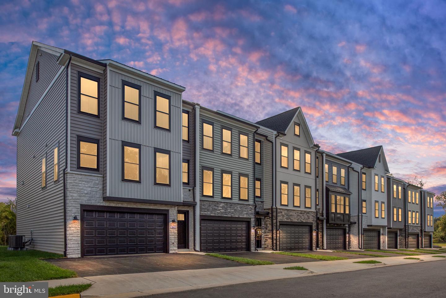 350 EVERMORE LN, STAFFORD, Virginia 22554, 4 Bedrooms Bedrooms, ,3 BathroomsBathrooms,Residential,For sale,350 EVERMORE LN,VAST2033166 MLS # VAST2033166