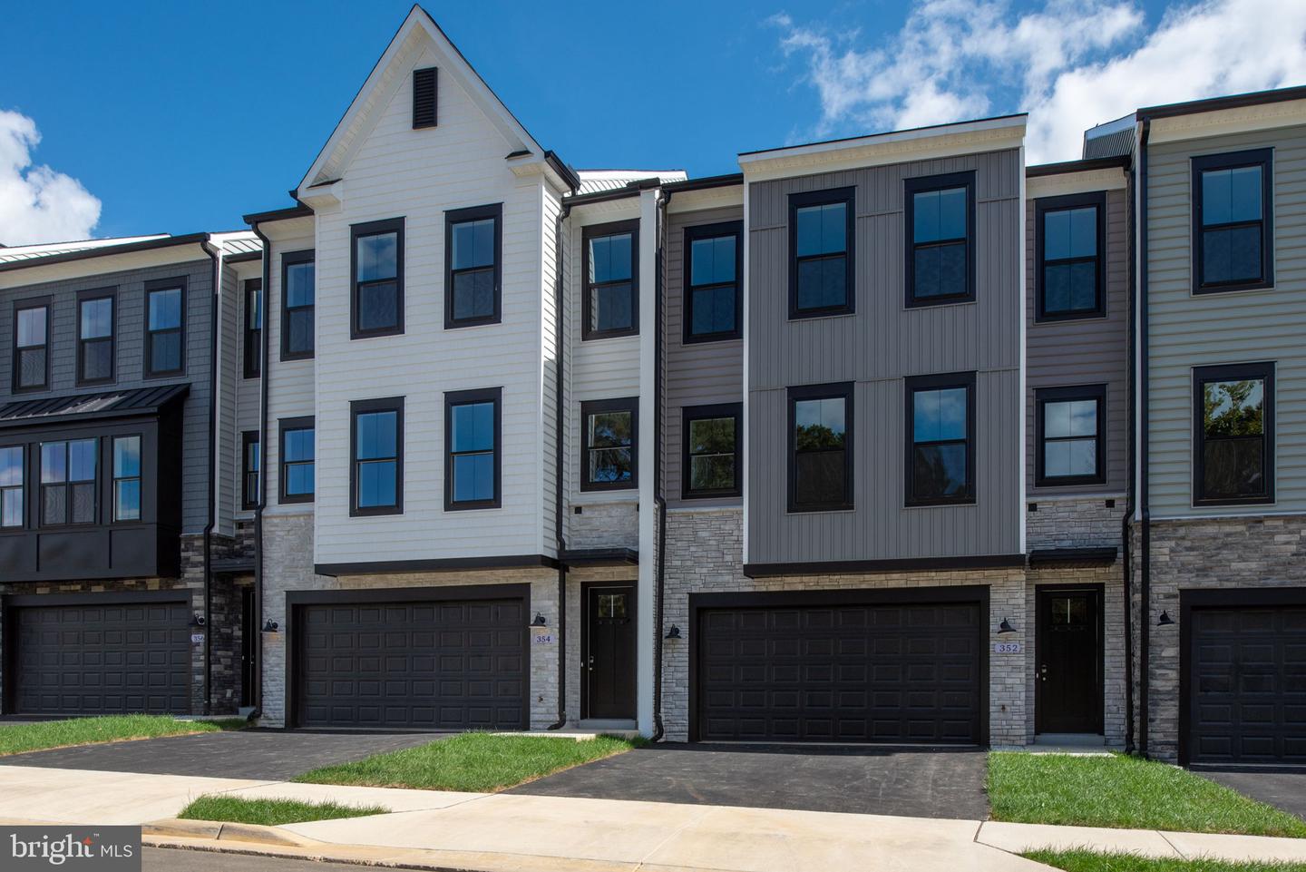 350 EVERMORE LN, STAFFORD, Virginia 22554, 4 Bedrooms Bedrooms, ,3 BathroomsBathrooms,Residential,For sale,350 EVERMORE LN,VAST2033166 MLS # VAST2033166