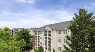 12945 CENTRE PARK CIR #407, HERNDON, Virginia 20171, 1 Bedroom Bedrooms, ,1 BathroomBathrooms,Residential,For sale,12945 CENTRE PARK CIR #407,VAFX2203876 MLS # VAFX2203876