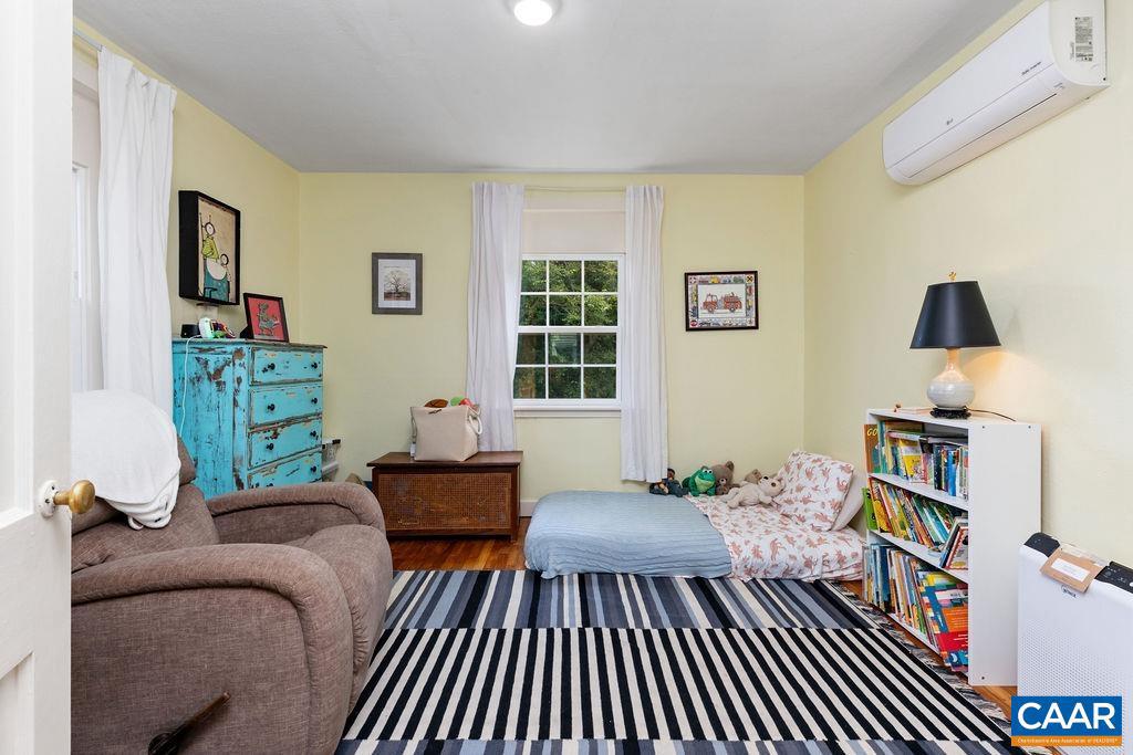 1002 SE 2ND ST, CHARLOTTESVILLE, Virginia 22902, 2 Bedrooms Bedrooms, ,1 BathroomBathrooms,Residential,For sale,1002 SE 2ND ST,657251 MLS # 657251