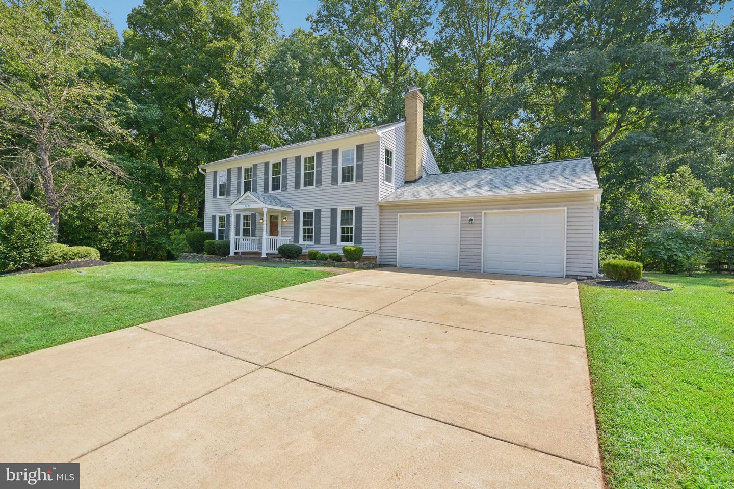 5307 HAMPTON FOREST WAY, FAIRFAX, Virginia 22030, 4 Bedrooms Bedrooms, ,3 BathroomsBathrooms,Residential,For sale,5307 HAMPTON FOREST WAY,VAFX2195446 MLS # VAFX2195446