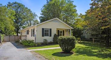 412 S MAPLE AVE, PURCELLVILLE, Virginia 20132, 3 Bedrooms Bedrooms, ,1 BathroomBathrooms,Residential,For sale,412 S MAPLE AVE,VALO2078456 MLS # VALO2078456