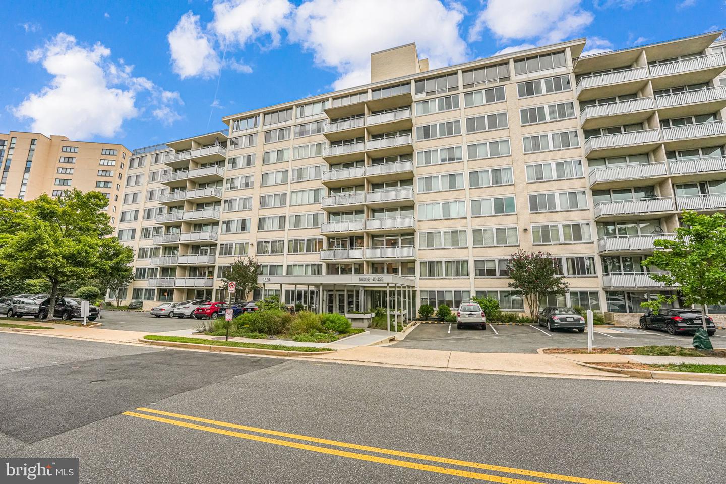 1301 S ARLINGTON RIDGE RD S #302, ARLINGTON, Virginia 22202, 1 Bedroom Bedrooms, 3 Rooms Rooms,1 BathroomBathrooms,Residential,For sale,1301 S ARLINGTON RIDGE RD S #302,VAAR2048478 MLS # VAAR2048478