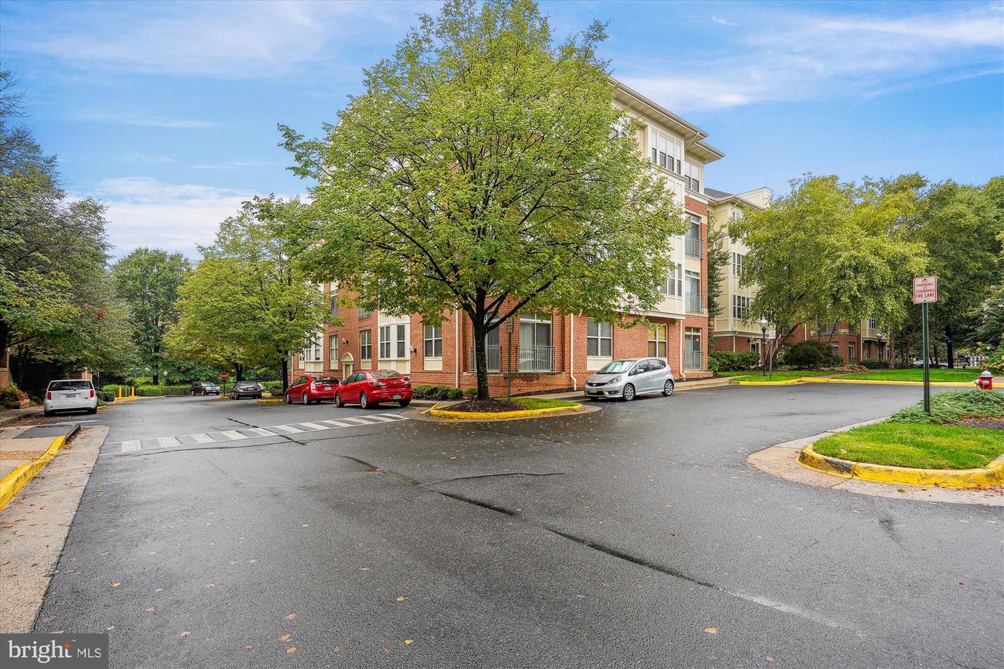 1860 STRATFORD PARK PL #407, RESTON, Virginia 20190, 2 Bedrooms Bedrooms, ,2 BathroomsBathrooms,Residential,For sale,1860 STRATFORD PARK PL #407,VAFX2202982 MLS # VAFX2202982