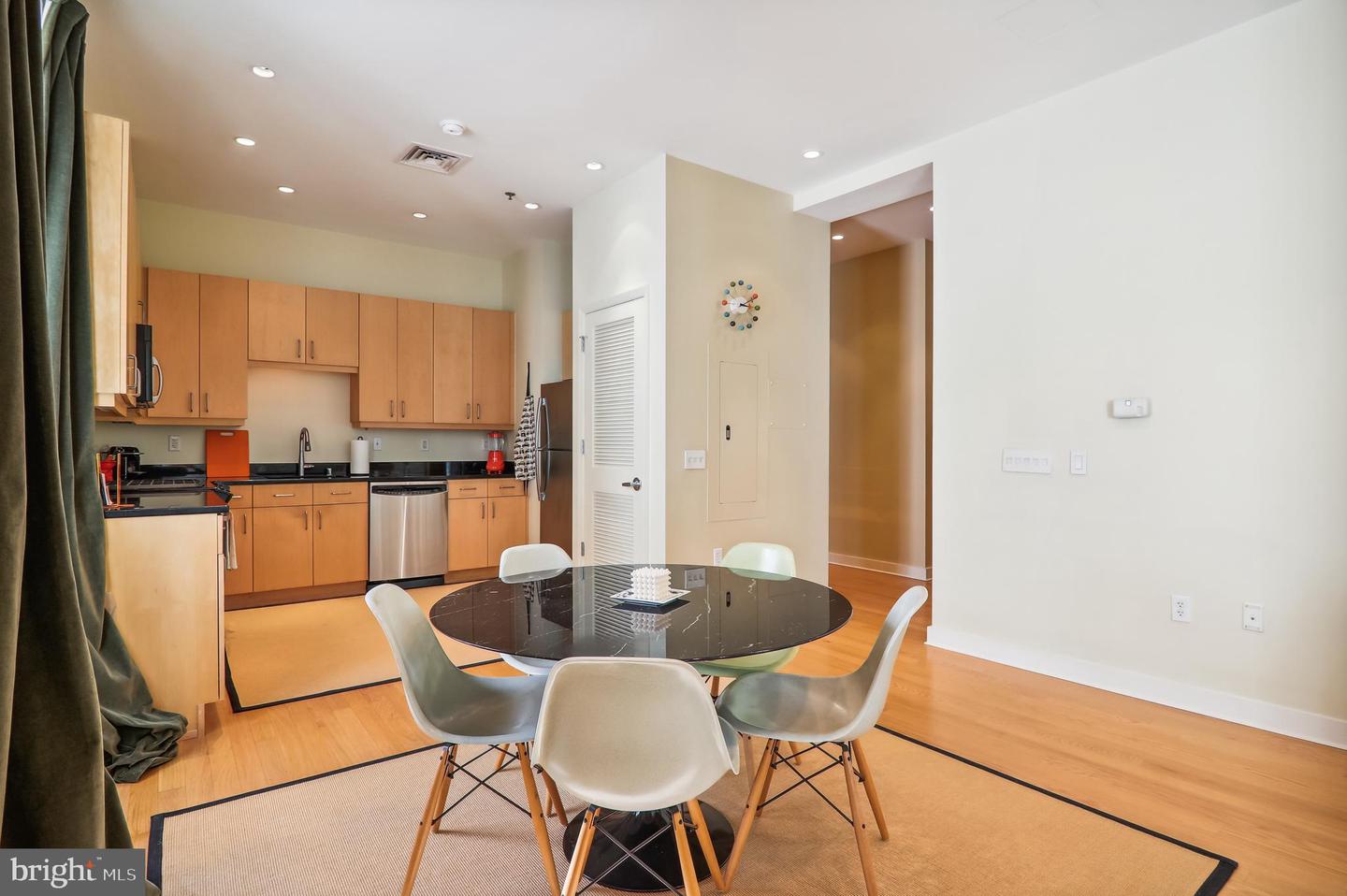 675 E ST NW #250, WASHINGTON, District Of Columbia 20004, 1 Bedroom Bedrooms, ,1 BathroomBathrooms,Residential,For sale,675 E ST NW #250,DCDC2160770 MLS # DCDC2160770