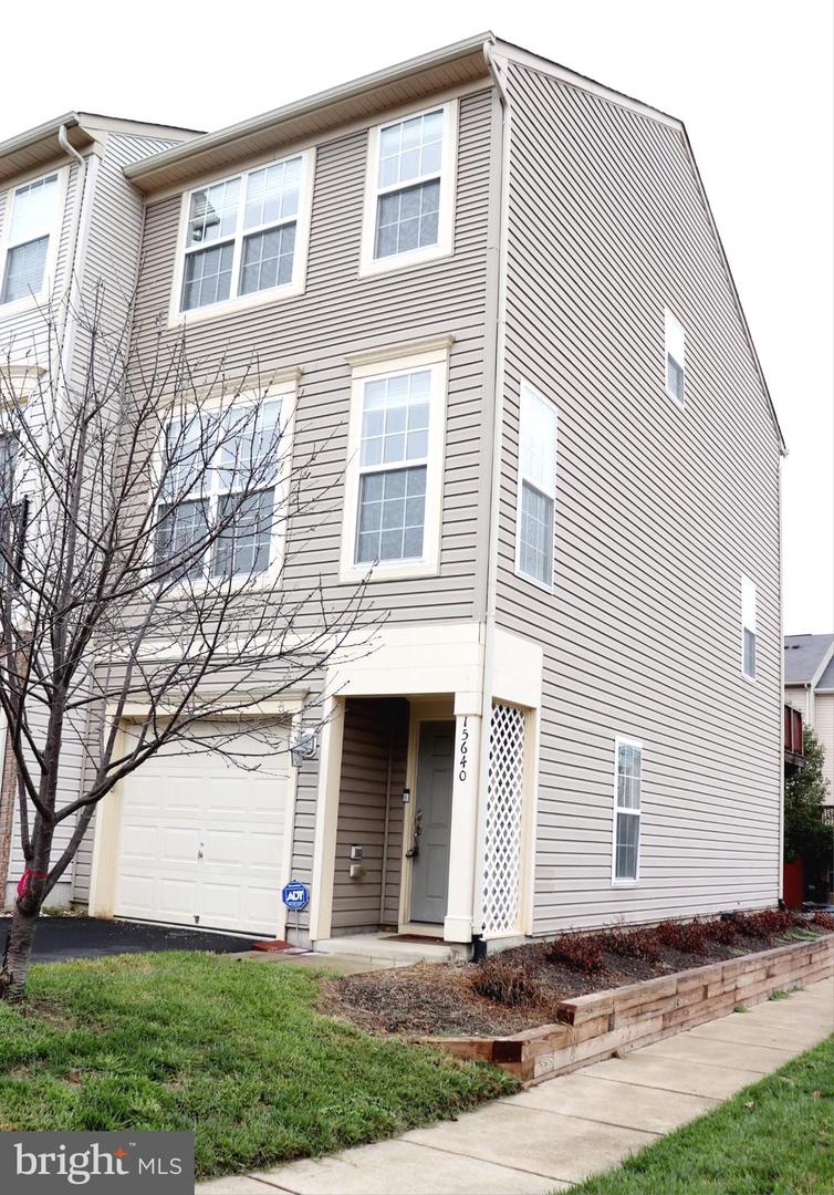 15640 JOHN DISKIN CIR, WOODBRIDGE, Virginia 22191, 3 Bedrooms Bedrooms, ,3 BathroomsBathrooms,Residential,For sale,15640 JOHN DISKIN CIR,VAPW2080052 MLS # VAPW2080052