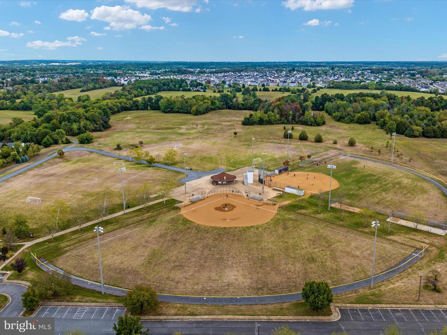 119 GOLDEN POND CIR, STEPHENS CITY, Virginia 22655, 3 Bedrooms Bedrooms, ,2 BathroomsBathrooms,Residential,For sale,119 GOLDEN POND CIR,VAFV2021964 MLS # VAFV2021964