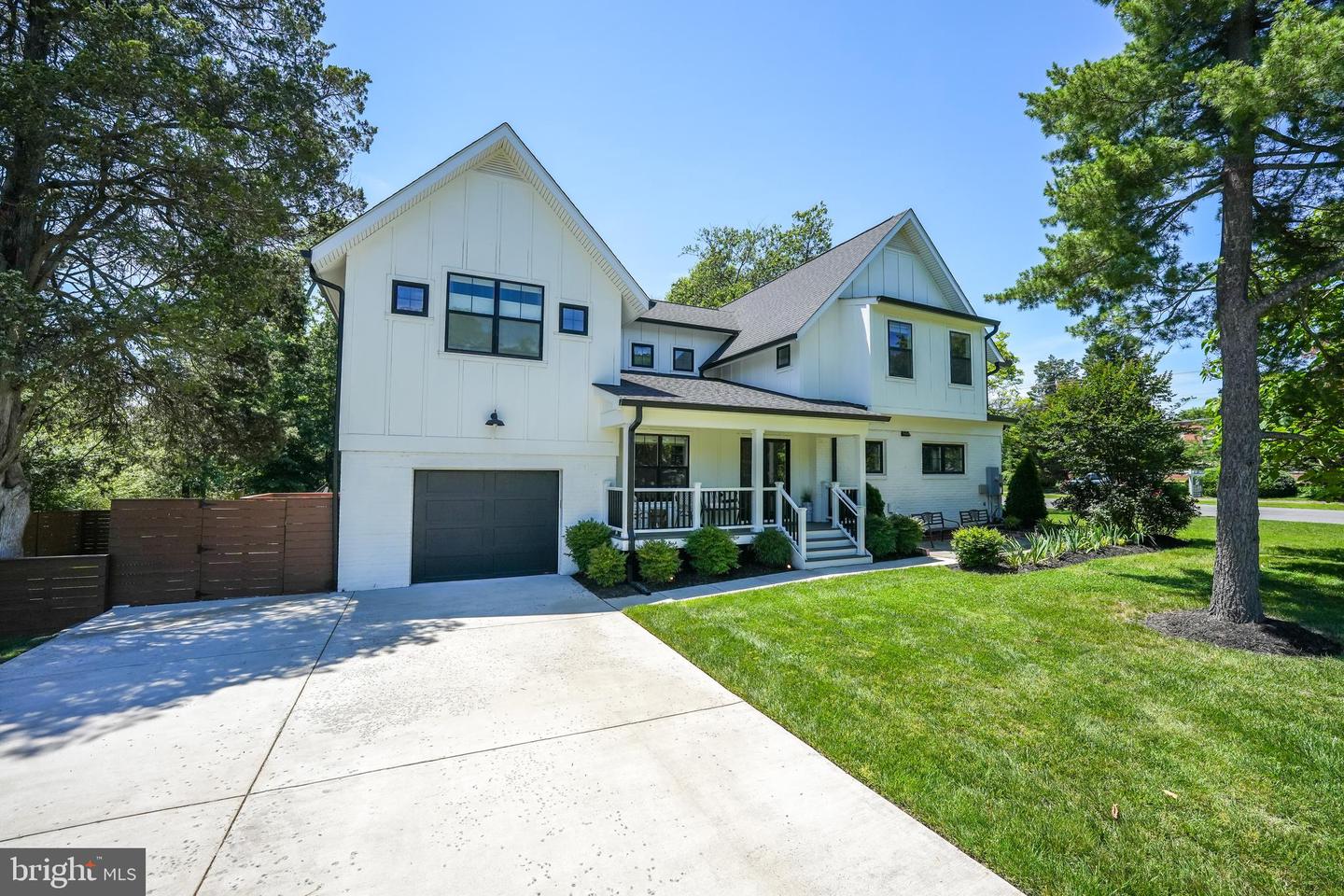 1501 SHENANDOAH RD, ALEXANDRIA, Virginia 22308, 6 Bedrooms Bedrooms, ,4 BathroomsBathrooms,Residential,For sale,1501 SHENANDOAH RD,VAFX2203882 MLS # VAFX2203882