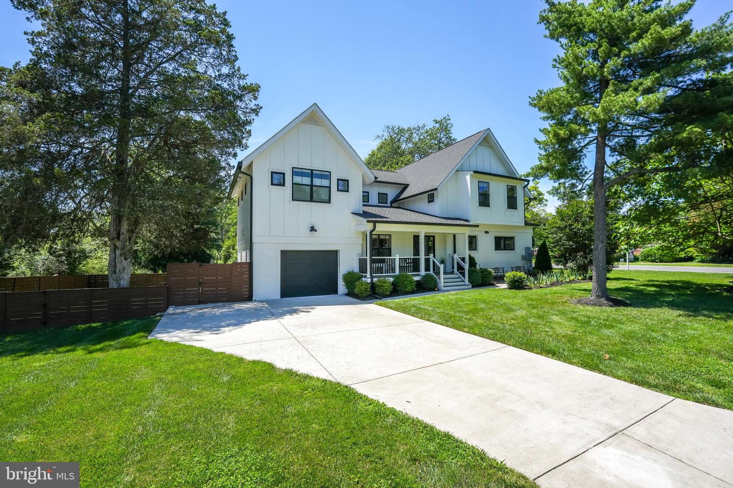 1501 SHENANDOAH RD, ALEXANDRIA, Virginia 22308, 6 Bedrooms Bedrooms, ,4 BathroomsBathrooms,Residential,For sale,1501 SHENANDOAH RD,VAFX2203882 MLS # VAFX2203882