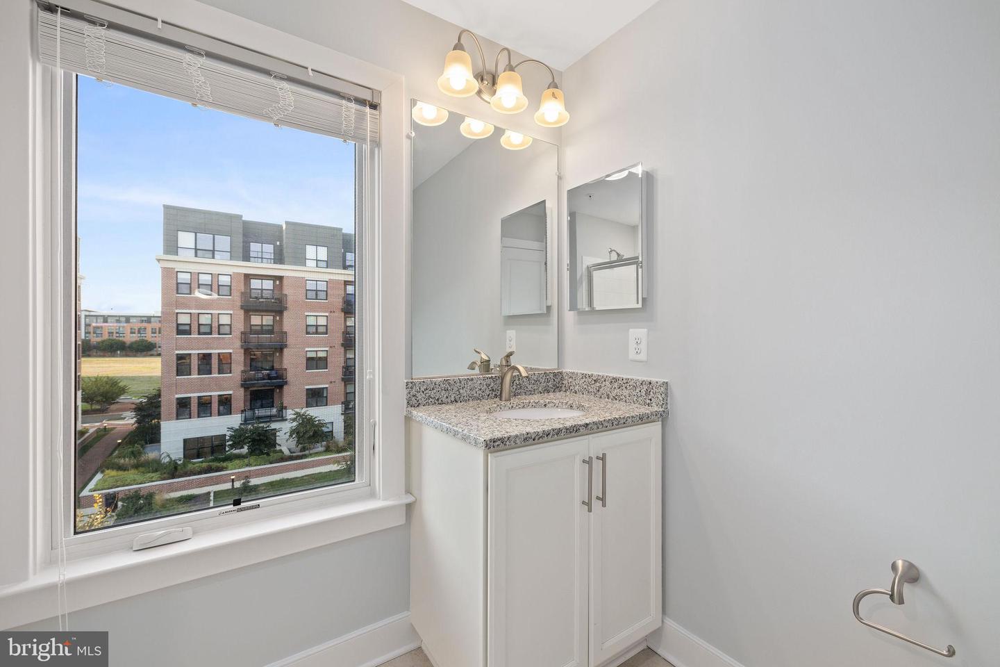 721 WATSON ST, ALEXANDRIA, Virginia 22301, 4 Bedrooms Bedrooms, ,4 BathroomsBathrooms,Residential,For sale,721 WATSON ST,VAAX2038400 MLS # VAAX2038400