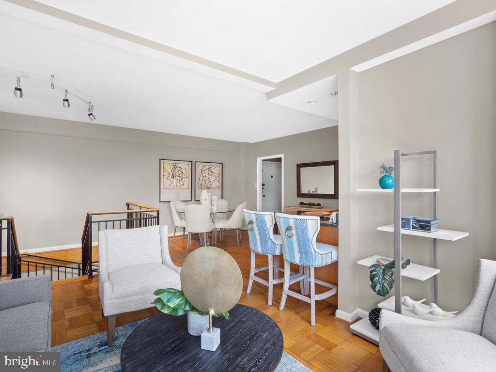 2500 Q ST NW #318/218, WASHINGTON, District Of Columbia 20007, 2 Bedrooms Bedrooms, ,2 BathroomsBathrooms,Residential,For sale,2500 Q ST NW #318/218,DCDC2151550 MLS # DCDC2151550