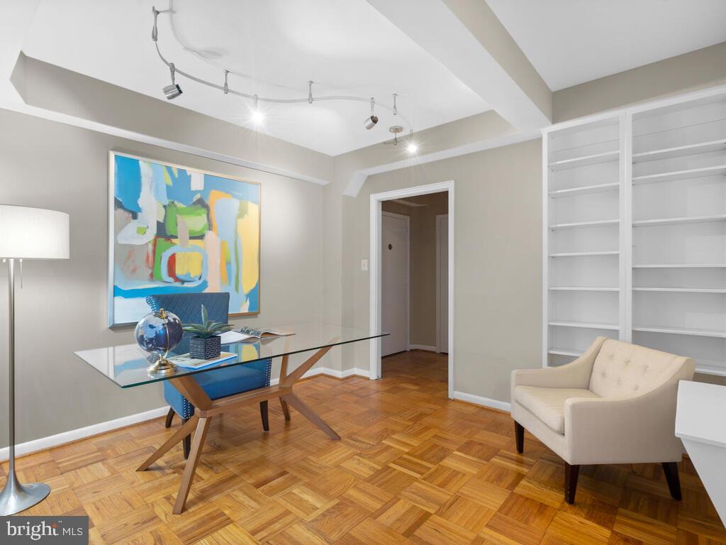 2500 Q ST NW #318/218, WASHINGTON, District Of Columbia 20007, 2 Bedrooms Bedrooms, ,2 BathroomsBathrooms,Residential,For sale,2500 Q ST NW #318/218,DCDC2151550 MLS # DCDC2151550