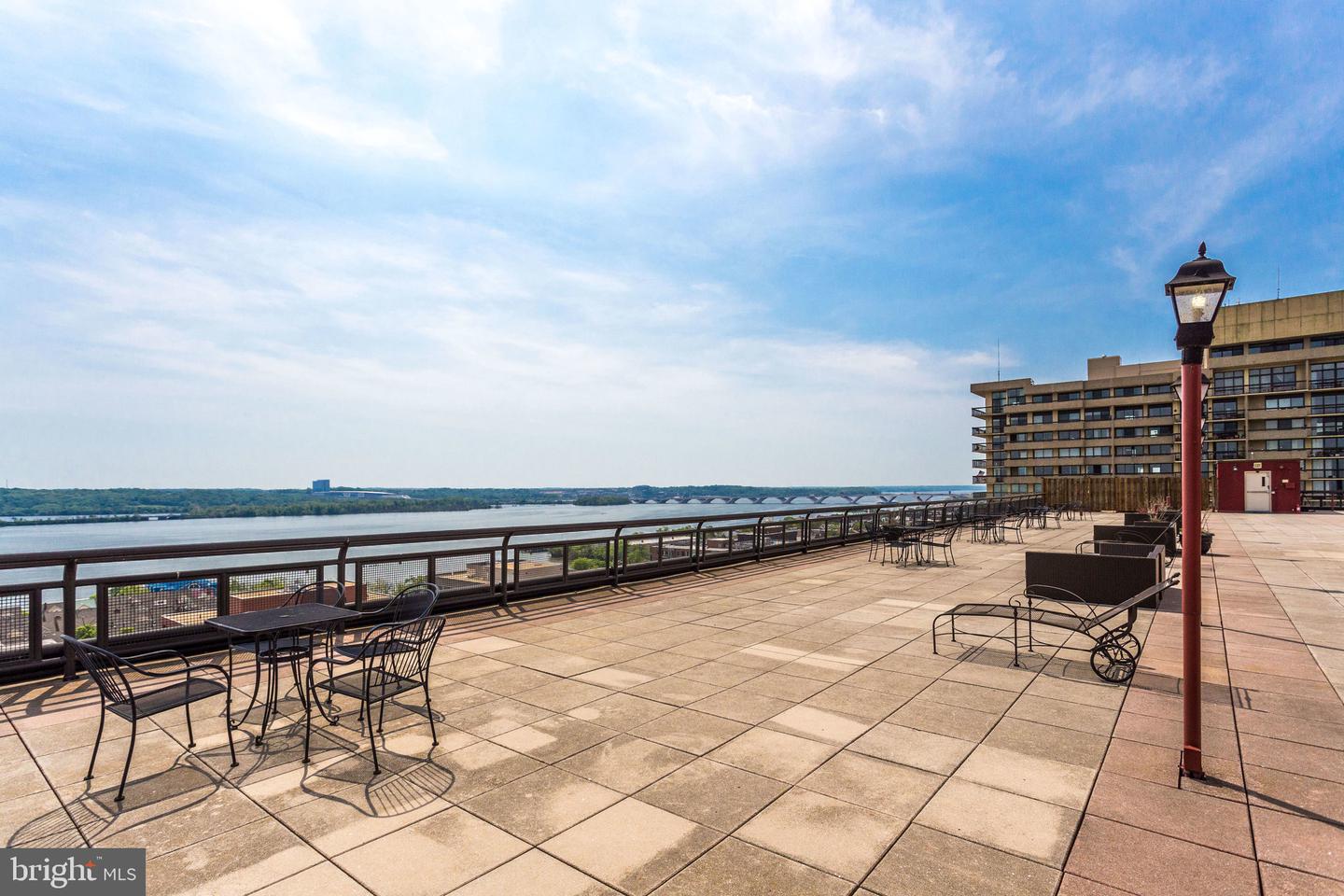 801 N PITT ST #416, ALEXANDRIA, Virginia 22314, ,1 BathroomBathrooms,Residential,For sale,801 N PITT ST #416,VAAX2037096 MLS # VAAX2037096