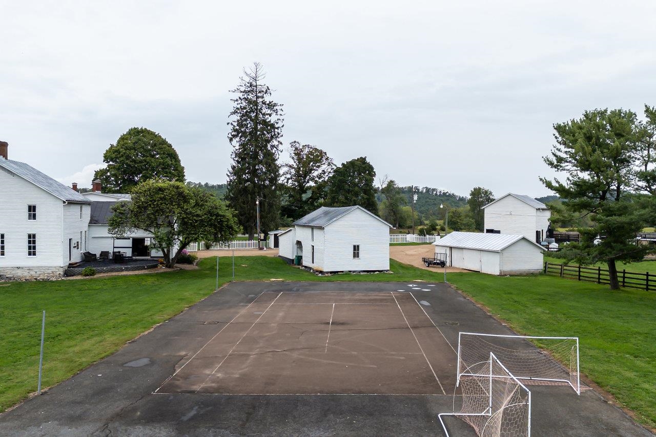 Tennis Courts Outside Smokehouse/Game Room