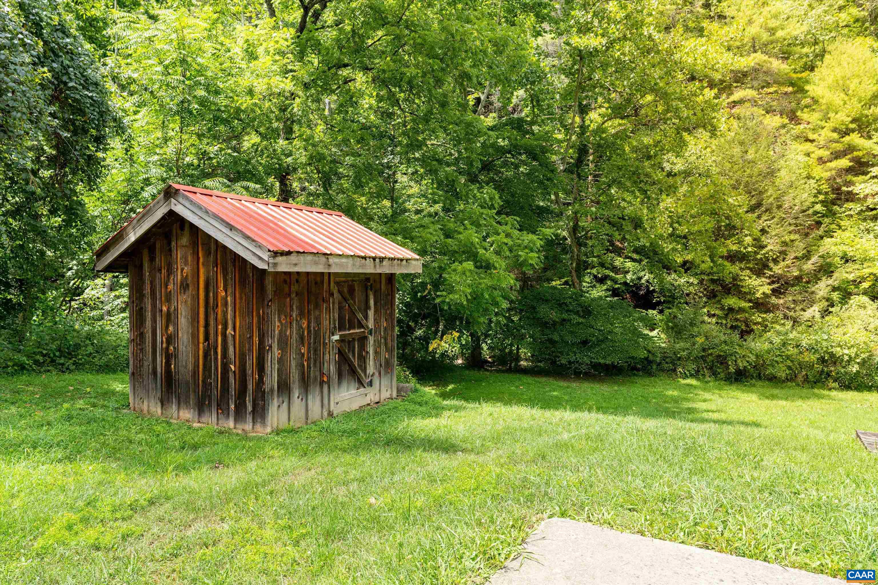 398 CROOKED SPUR RD, MILLBORO, Virginia 24460, 2 Bedrooms Bedrooms, ,1 BathroomBathrooms,Residential,398 CROOKED SPUR RD,657293 MLS # 657293