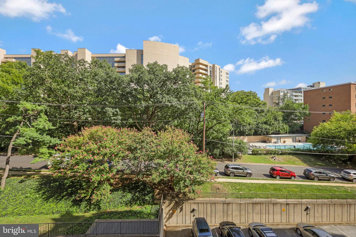 1300 ARMY NAVY DR #412, ARLINGTON, Virginia 22202, 1 Bedroom Bedrooms, ,1 BathroomBathrooms,Residential,For sale,1300 ARMY NAVY DR #412,VAAR2048148 MLS # VAAR2048148