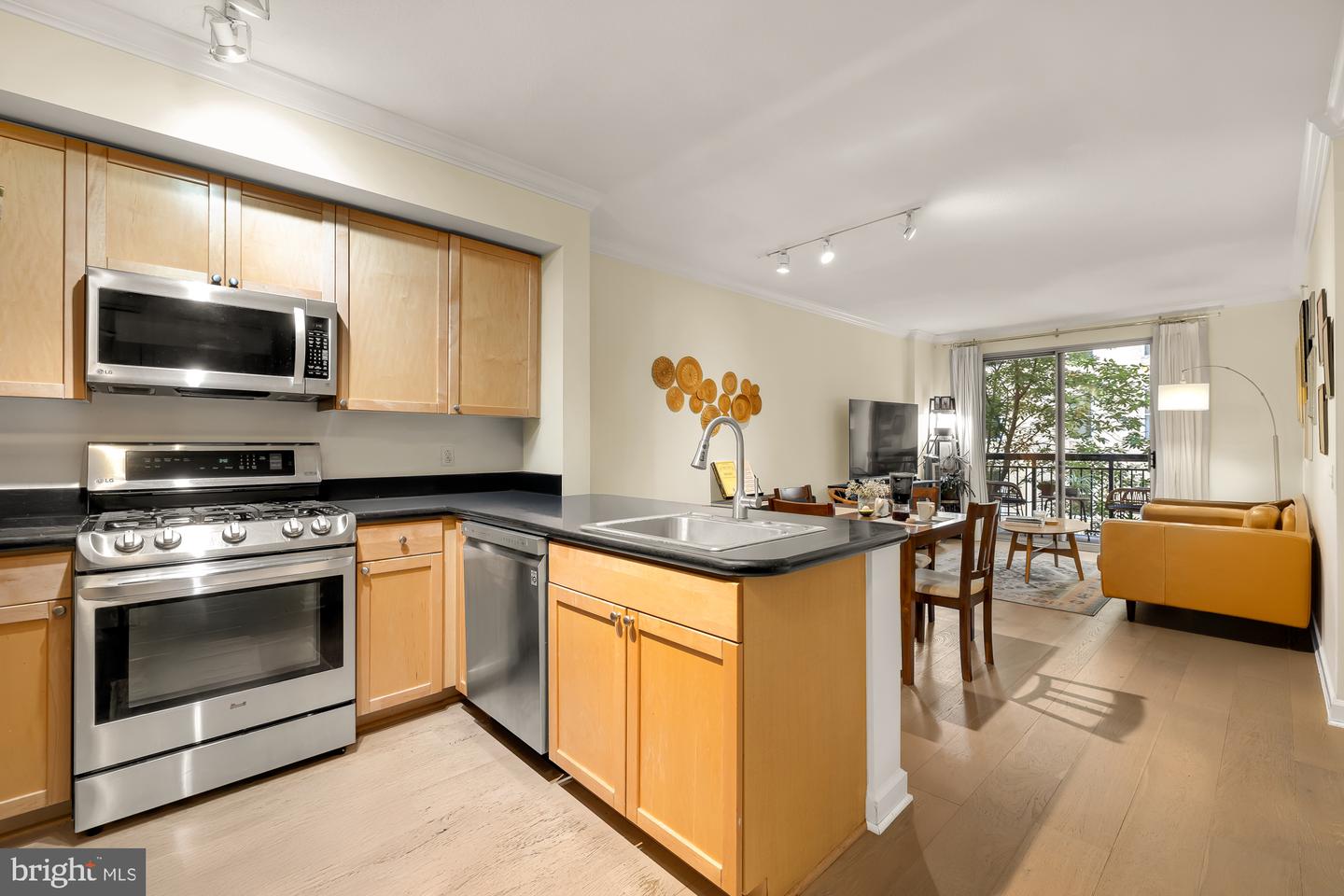 1441 RHODE ISLAND AVE NW #208, WASHINGTON, District Of Columbia 20005, 1 Bedroom Bedrooms, ,1 BathroomBathrooms,Residential,For sale,1441 RHODE ISLAND AVE NW #208,DCDC2159438 MLS # DCDC2159438