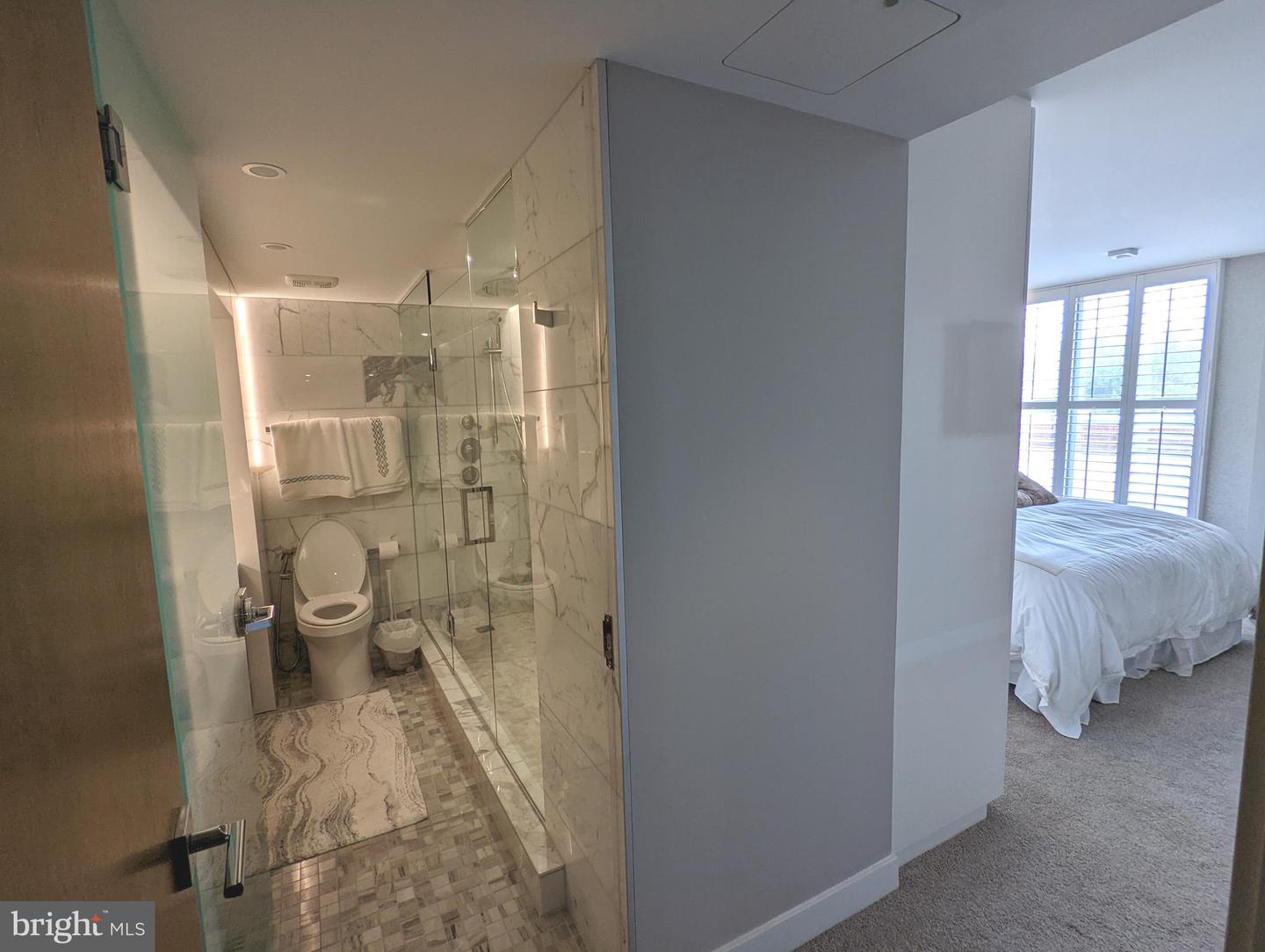 1080 WISCONSIN AVE NW #302, WASHINGTON, District Of Columbia 20007, 2 Bedrooms Bedrooms, 5 Rooms Rooms,2 BathroomsBathrooms,Residential,For sale,1080 WISCONSIN AVE NW #302,DCDC2160426 MLS # DCDC2160426