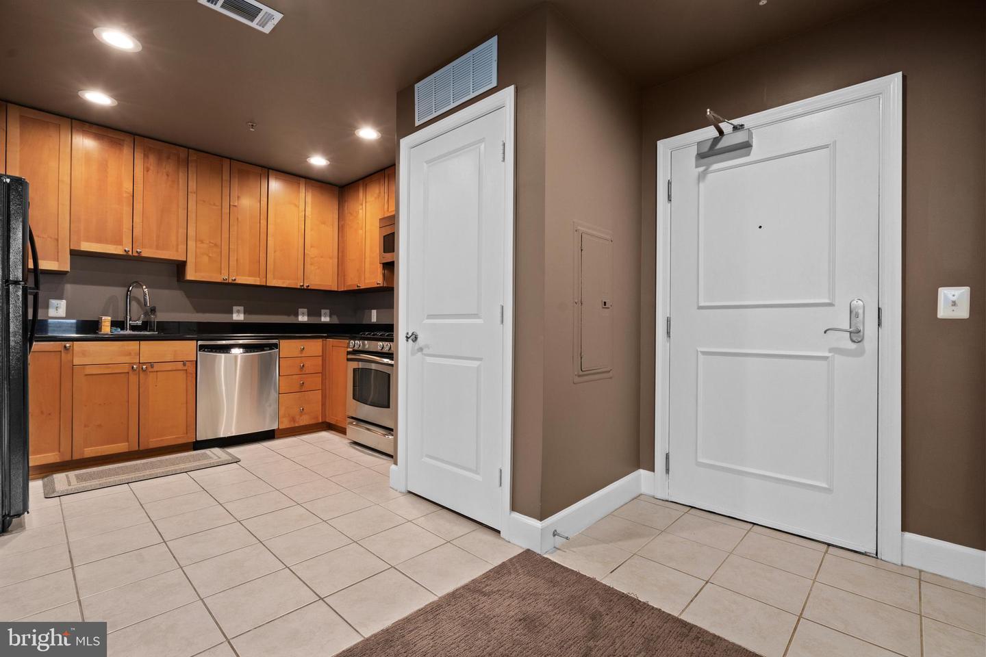 3600 S GLEBE RD #401W, ARLINGTON, Virginia 22202, 1 Bedroom Bedrooms, 2 Rooms Rooms,1 BathroomBathrooms,Residential,For sale,3600 S GLEBE RD #401W,VAAR2049012 MLS # VAAR2049012