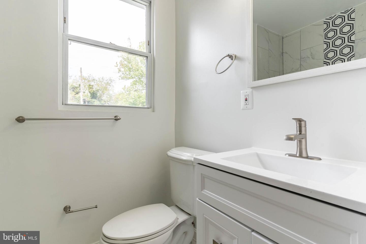 1333 BRYANT ST NE, WASHINGTON, District Of Columbia 20018, 3 Bedrooms Bedrooms, 8 Rooms Rooms,2 BathroomsBathrooms,Residential,For sale,1333 BRYANT ST NE,DCDC2161678 MLS # DCDC2161678