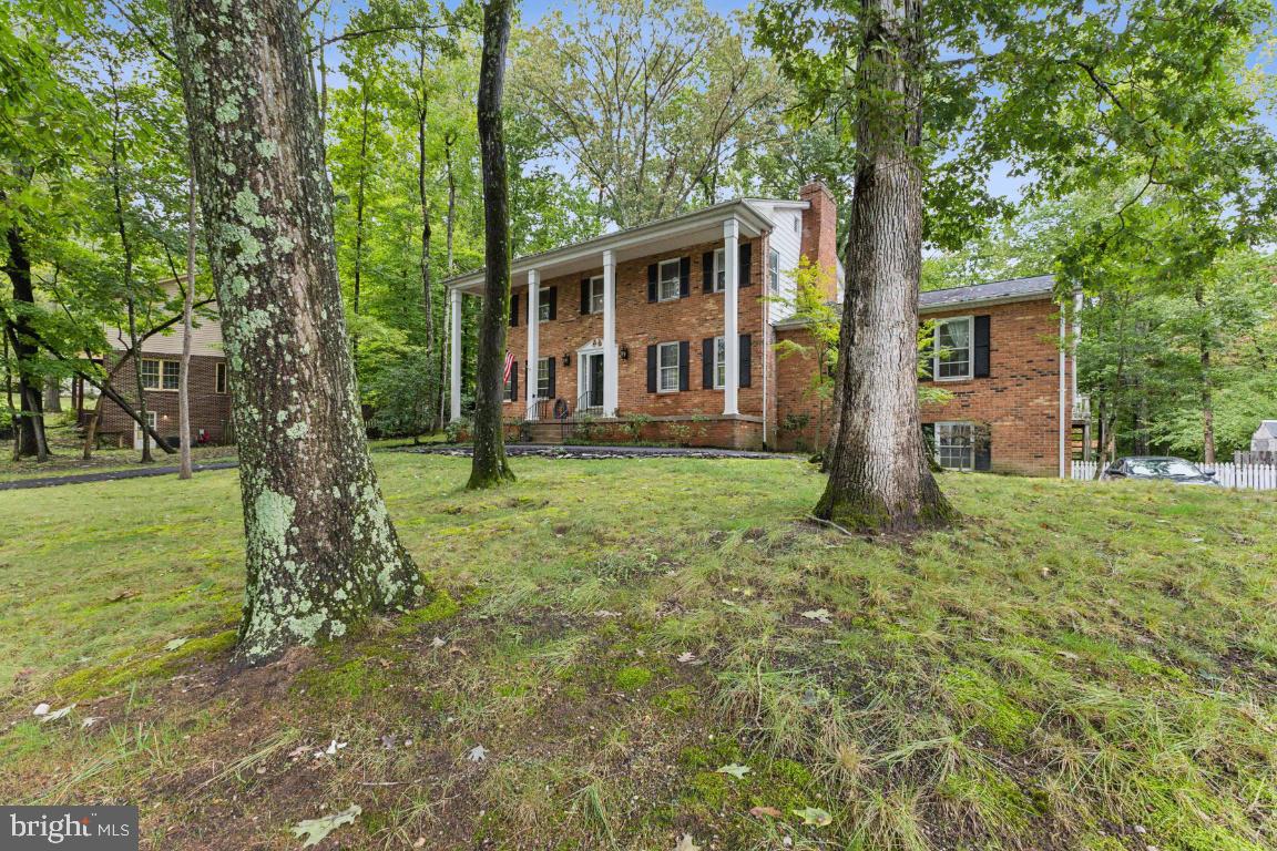 3146 LOOKOUT POINT CT, TRIANGLE, Virginia 22172, 5 Bedrooms Bedrooms, ,4 BathroomsBathrooms,Residential,For sale,3146 LOOKOUT POINT CT,VAPW2080512 MLS # VAPW2080512