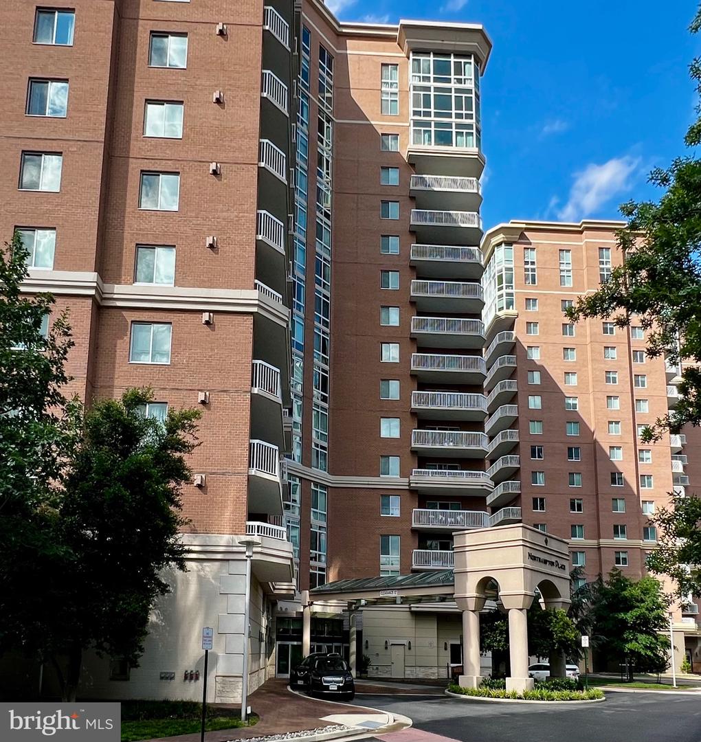 3101 N HAMPTON DR #814, ALEXANDRIA, Virginia 22302, 2 Bedrooms Bedrooms, ,2 BathroomsBathrooms,Residential,For sale,3101 N HAMPTON DR #814,VAAX2038368 MLS # VAAX2038368