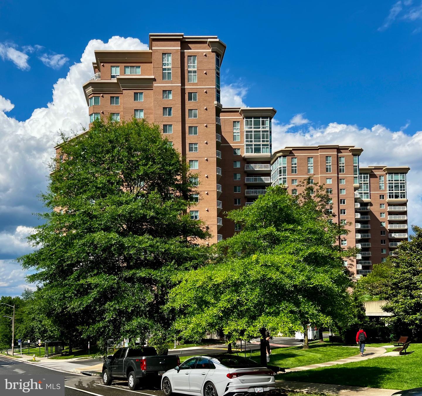 3101 N HAMPTON DR #814, ALEXANDRIA, Virginia 22302, 2 Bedrooms Bedrooms, ,2 BathroomsBathrooms,Residential,For sale,3101 N HAMPTON DR #814,VAAX2038368 MLS # VAAX2038368