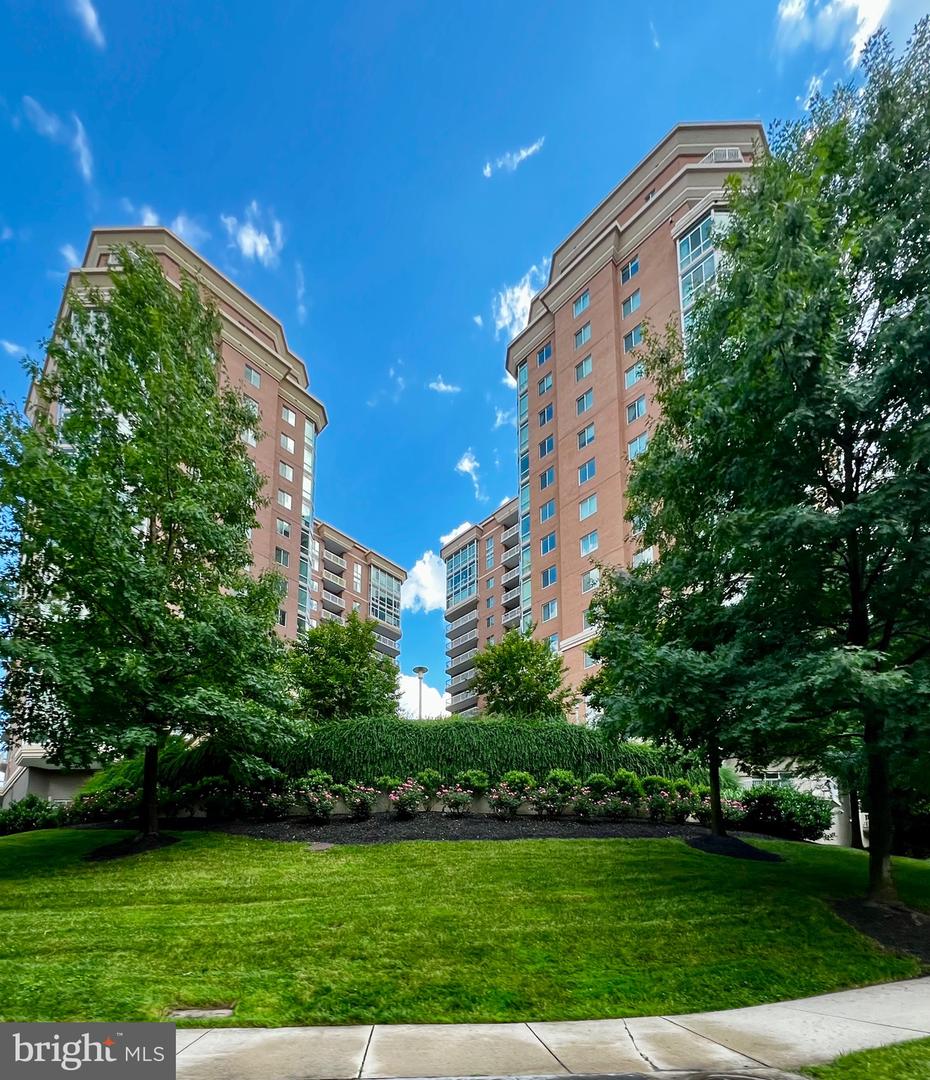 3101 N HAMPTON DR #814, ALEXANDRIA, Virginia 22302, 2 Bedrooms Bedrooms, ,2 BathroomsBathrooms,Residential,For sale,3101 N HAMPTON DR #814,VAAX2038368 MLS # VAAX2038368