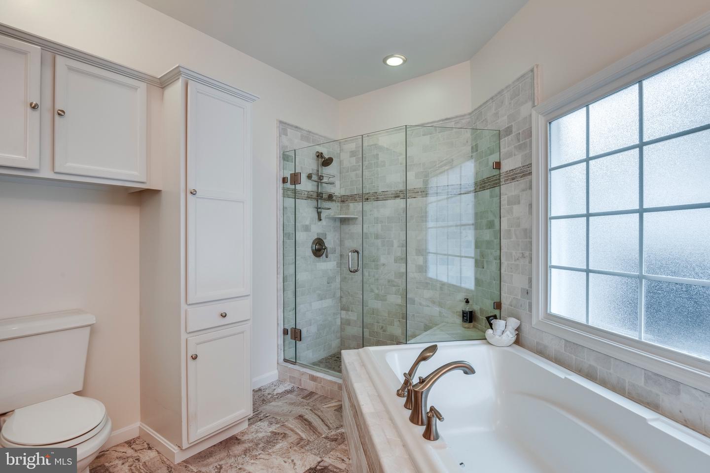 1625 S NELSON ST S, ARLINGTON, Virginia 22204, 5 Bedrooms Bedrooms, ,3 BathroomsBathrooms,Residential,For sale,1625 S NELSON ST S,VAAR2049088 MLS # VAAR2049088