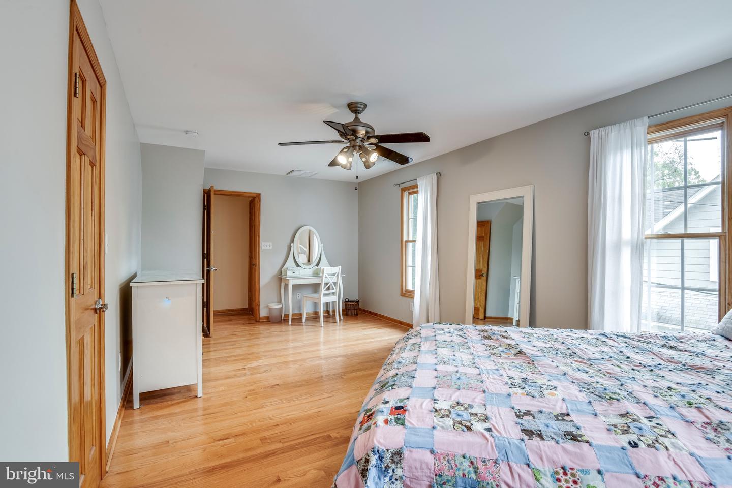 1625 S NELSON ST S, ARLINGTON, Virginia 22204, 5 Bedrooms Bedrooms, ,3 BathroomsBathrooms,Residential,For sale,1625 S NELSON ST S,VAAR2049088 MLS # VAAR2049088